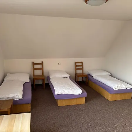 Habsburg Hostel *